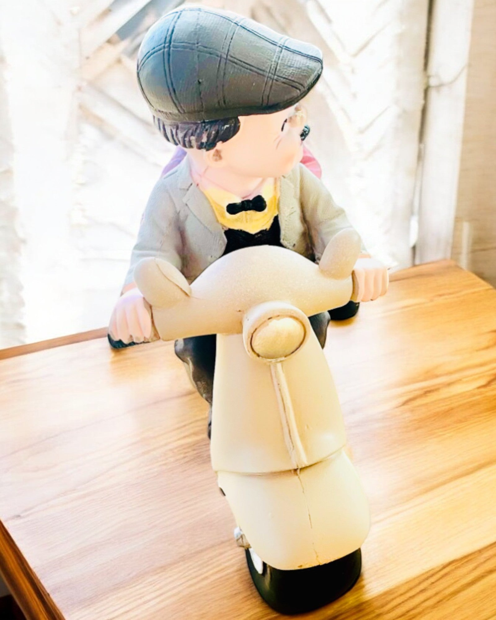 Decorative Figurine Lovers on a Scooter - Personalized with Engraving for a Gift