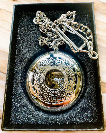 Montre de poche "Eterna Elegance", cadeau personnalisé, gravure. Couleur argentée