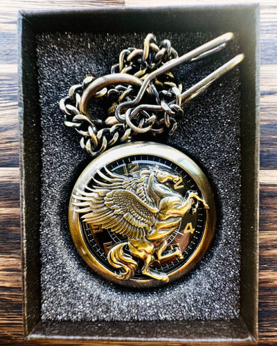 Zakhorloge "Equus Tempus" - Kleur: Koper, met Paardenmotief, mogelijkheid tot personalisatie met gravure