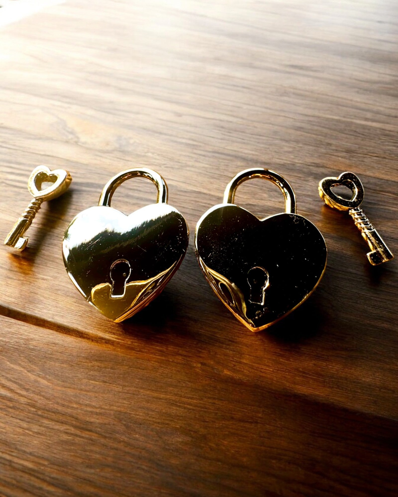 Mini Cadenas Cœur DeLuxe - Ensemble de 2 cadenas avec clés, 6 variantes au choix, possibilité de personnalisation par gravure pour cadeau