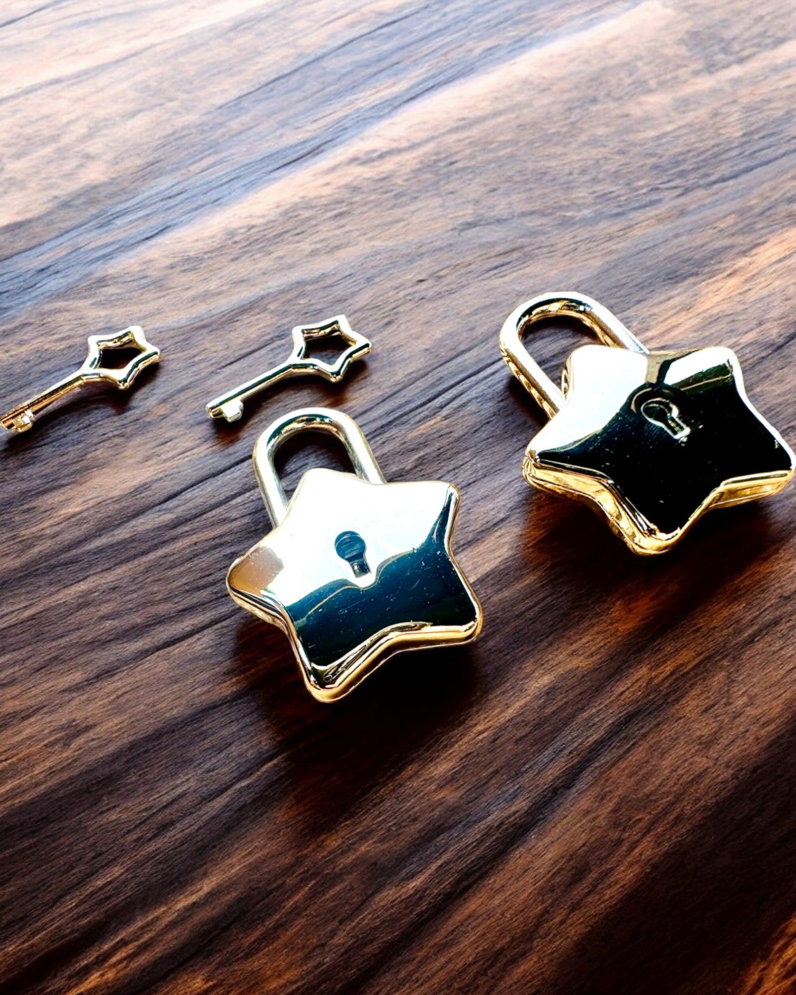 2 mini cadenas étoilés avec gravure – Protégez vos rêves, personnalisés pour un cadeau, 2 variantes de couleur au choix