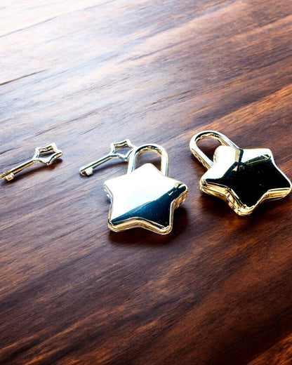 2 mini cadenas étoilés avec gravure – Protégez vos rêves, personnalisés pour un cadeau, 2 variantes de couleur au choix