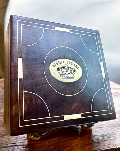 Große Holzkiste für Sextant oder Premium-Kompass "Mariner's Legacy" mit Gravurmöglichkeit