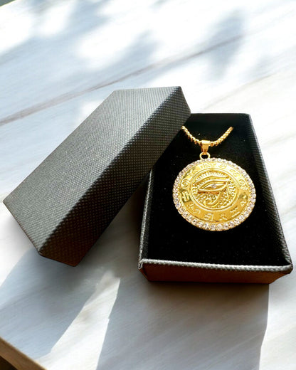 Amulett der Macht "Auge des Ra", Möglichkeit zur Personalisierung mit Gravur als Geschenk