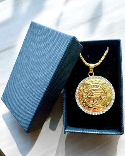 Amulett der Macht "Auge des Ra", Möglichkeit zur Personalisierung mit Gravur als Geschenk