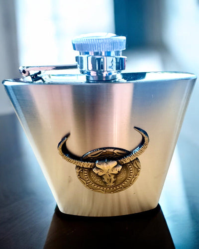 Bizon Flask – Stijlvolle Heupfles met Bizonmotief - mogelijkheid tot personalisatie met gravure als cadeau