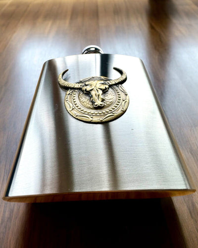 Bizon Flask – Stijlvolle Heupfles met Bizonmotief - mogelijkheid tot personalisatie met gravure als cadeau