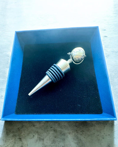 GloboStop - Wijnstopper met Gravure, mogelijkheid tot personalisatie met gravure als cadeau