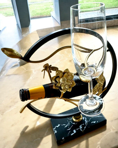 "Elegant Insect" Stand - for wine bottle and glasses, height 33 cm, customizable with engraving for a gift