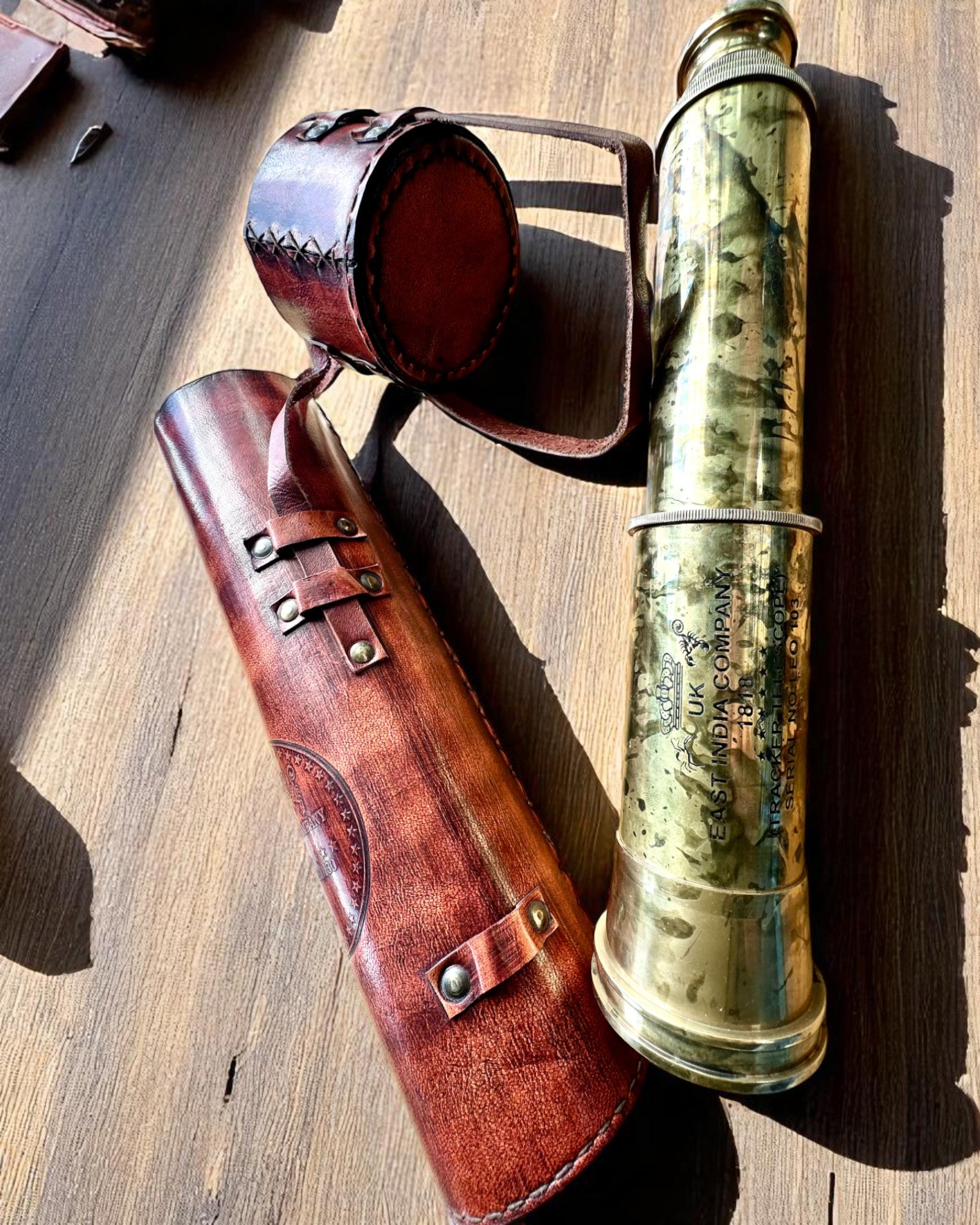 Luneta Królewska „Voyager 1818” – Ekskluzywna, Mosiężna, 83 cm, ręcznie robiona, etui ze Skóry Naturalnej – Edycja Kolekcjonerska, personalizacja grawerem na prezent