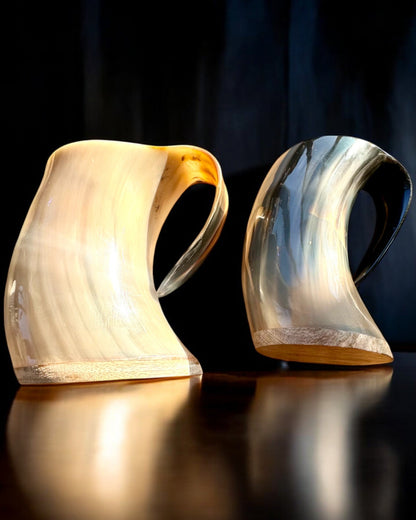 Compact, 350 ml, Sculpted Mug 'Majstersztyk' with customizable engraving - 2 color variants