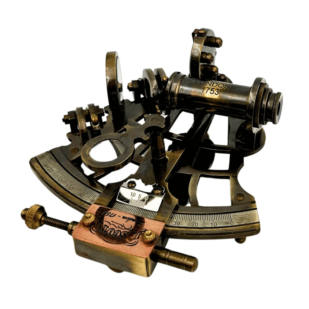 Brass Retro Sextant in Leather Case - Elegant Navigational Instrument with Engraving Option - Ideal Gift for Sailing and History Enthusiasts - Dimensions 13x12x7 cm