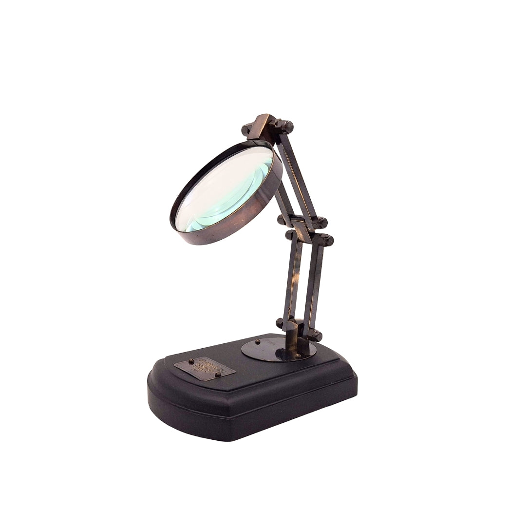 Loupe sur socle en bois - MG4ZS