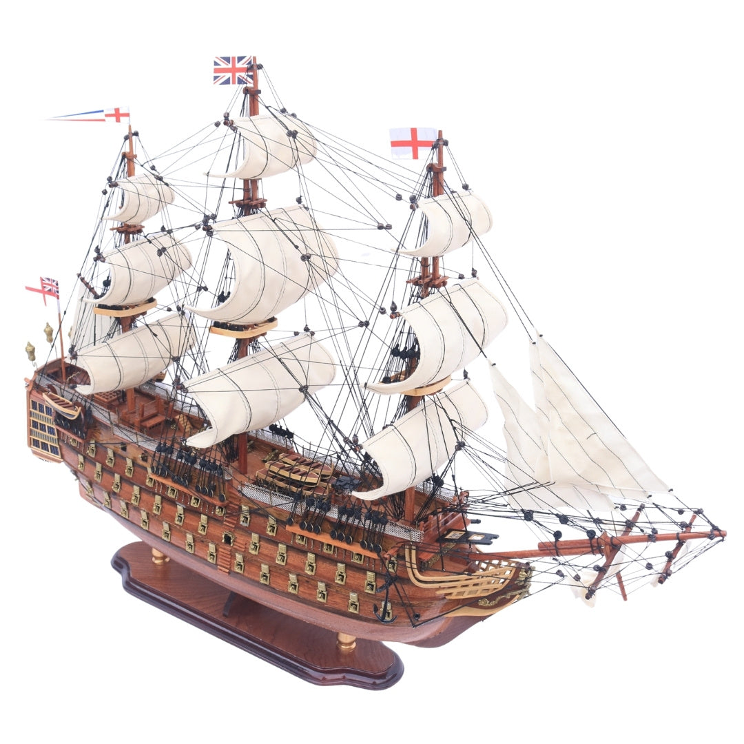Exclusief groot model van het oorlogsschip HMS Prince 94cm met mogelijkheid tot personalisatie door gravure