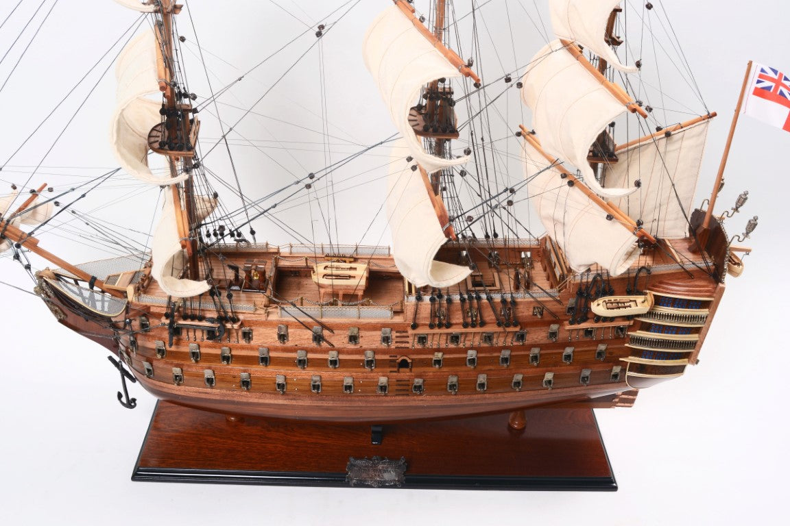 Modèle exclusif du voilier HMS Victory VIC80R