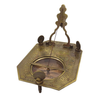 Sonnenuhr mit Kompass in Holzkästchen – Retro-Geschenk für Reisende – SUN-0106