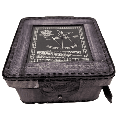 Messing sextant in een leren doos – ST003