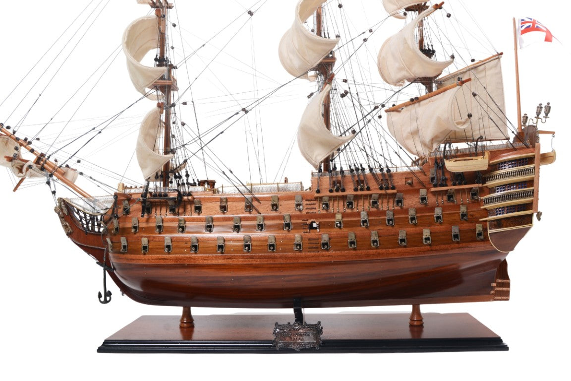 Modèle exclusif du voilier HMS Victory VIC80R