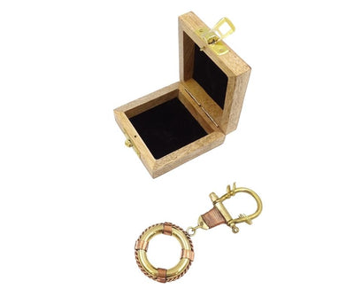 Porte-clés Bouée de sauvetage BN-2158 dans une boîte en bois