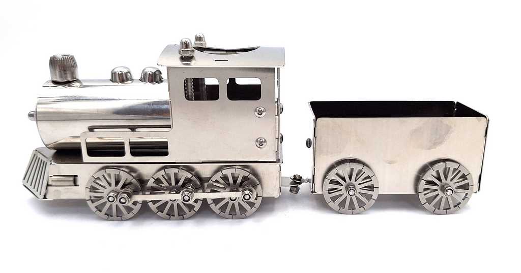 Modèle réduit de train argenté personnalisable avec gravure