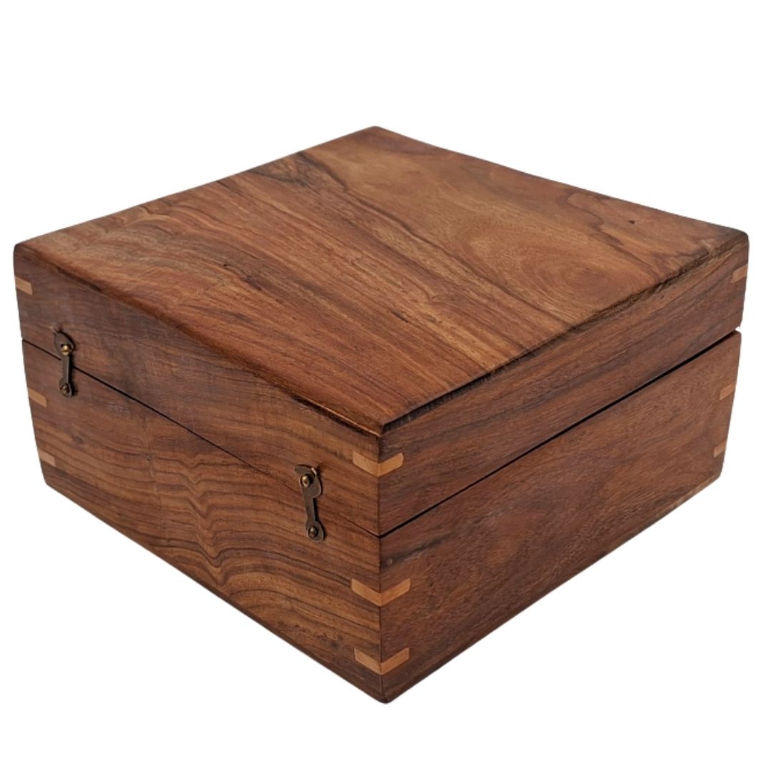 Elegant Wooden Gift Box, 20x20x11 cm, with a Navy Insert and Personalization Option via Engraving