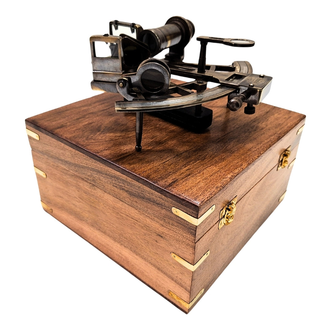 Sextant en laiton dans une boîte en bois – Réplique - NC1517