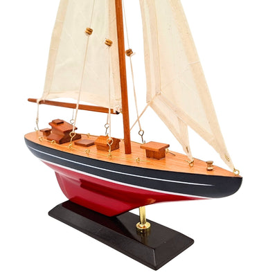 Maquette en bois de yacht à voile - F1705