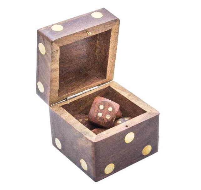 Petits dés à jouer en bois dans une boîte – G150AZ