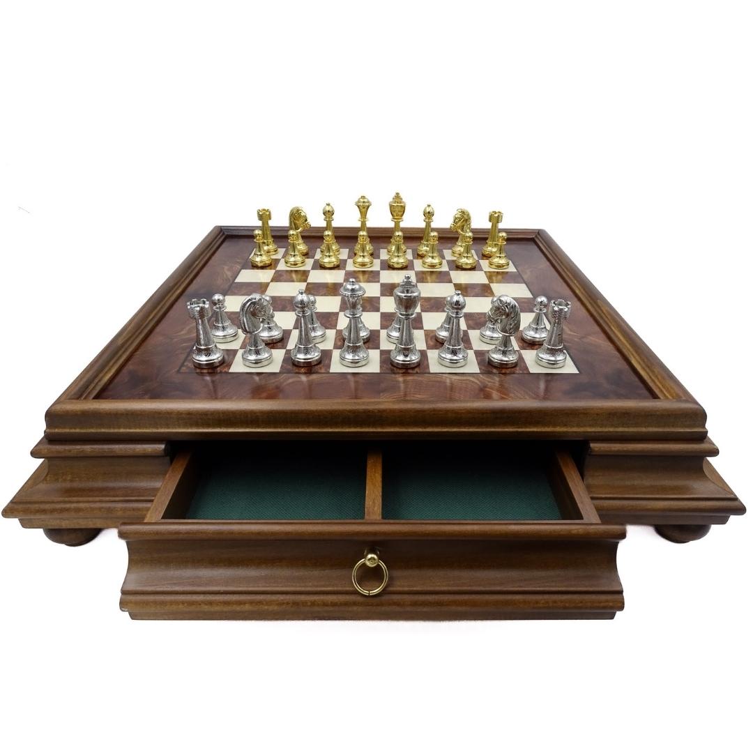 Grand jeu d’échecs exclusif Italfama en métal doré 53x53 cm – N137