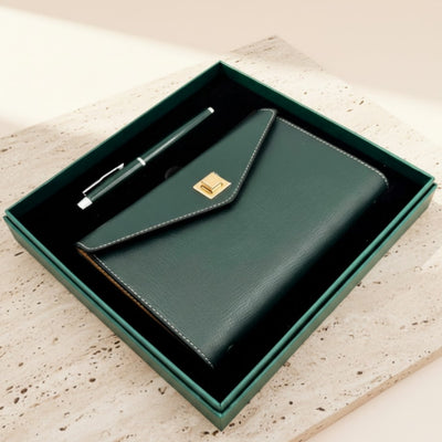 Élégant coffret cadeau - carnet en cuir avec stylo dans une boîte cadeau – premium – EE8