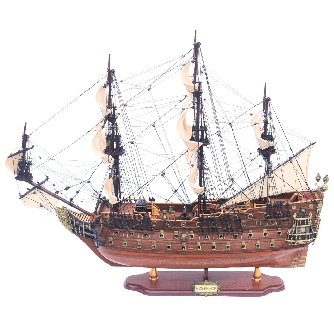 Exclusief groot model van het oorlogsschip HMS Prince 94cm met mogelijkheid tot personalisatie door gravure
