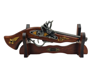 Pistolet italien sur support - réplique XVIIe siècle - 141S