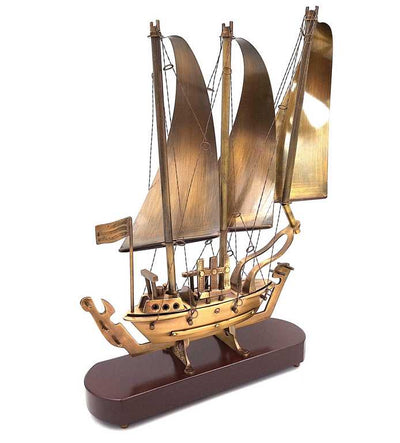 Duży Okręt mosiężny na podstawie drewnianej - 38cm - N-3615B
