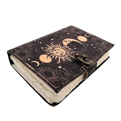 Carnet en cuir décoratif Soleil et Lune 200 pages - AH07