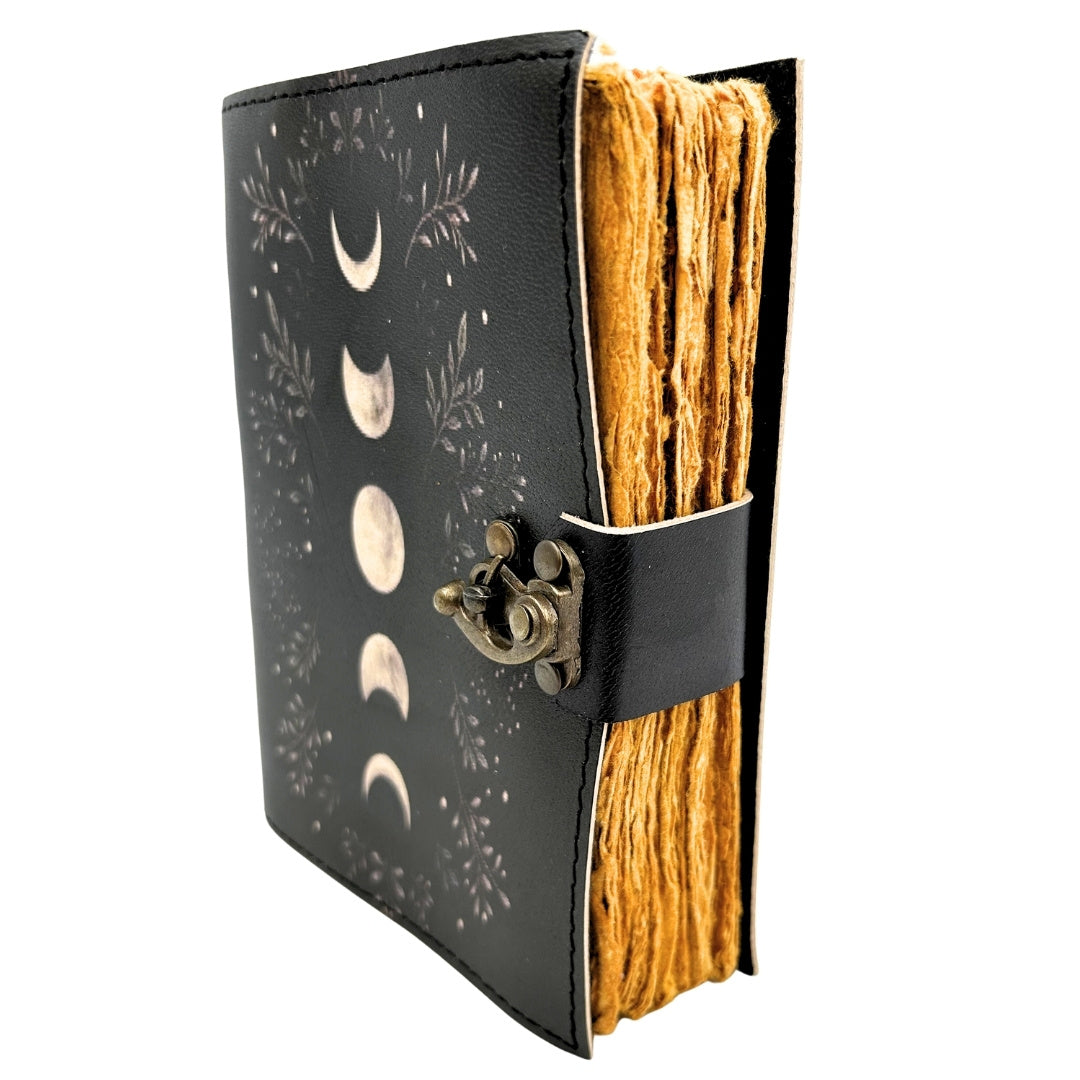 Carnet en cuir rétro avec phases de la Lune – cuir de chèvre, 200 pages, papier 150 GSM – H080