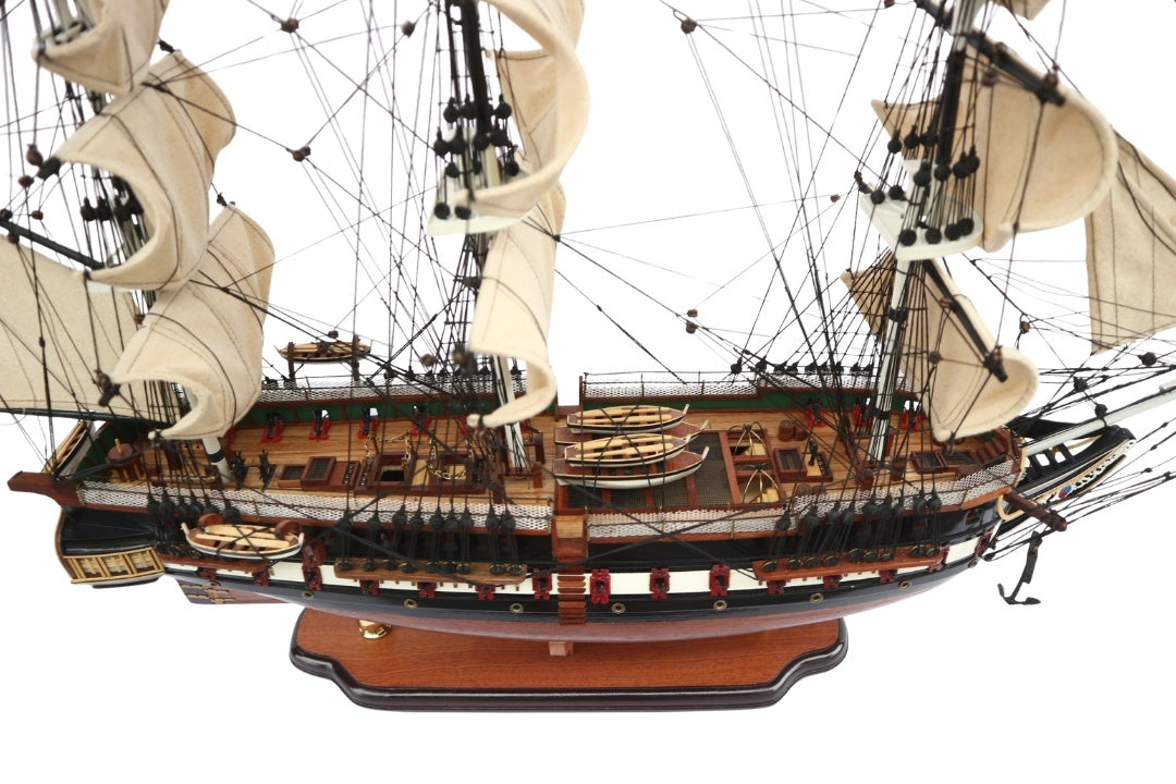 Exklusives großes Segelschiffmodell USS Constitution 100cm mit Möglichkeit zur Personalisierung durch Gravur