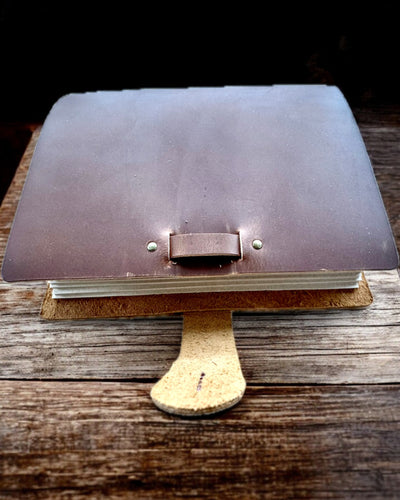 Premium Notebook "RetroNotes" – Elegant Genuine Leather Notebook - 200 pages, 120g, notebook, sketchbook, brown color, engraving personalization