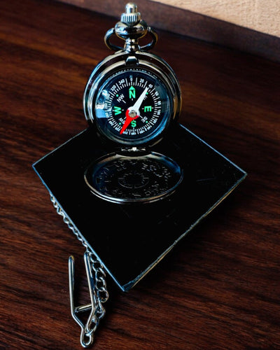 Pocket watch style compass "Navigator" - Dark metal color