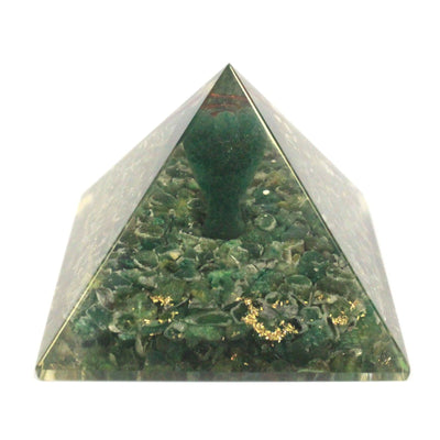 Pyramide Orgonite Magique 70 mm - Ange avec Objets Ésotériques, Intérieur Verdâtre et Finition Manuelle