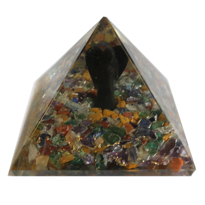 Pyramide Orgonite Magique 70 mm - Ange avec Objets Ésotériques, Intérieur Verdâtre et Finition Manuelle