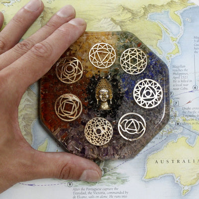 Pack d'Énergie de Bureau Orgonite - Arbre de Vie - Grand - Fait Main avec Pierres Précieuses et Cuivre - Idéal pour Cadeau - Dimensions 11 cm x 1,5 cm - Protection contre la Pollution Électromagnétique - Symbole d'Harmonie et d'Énergie