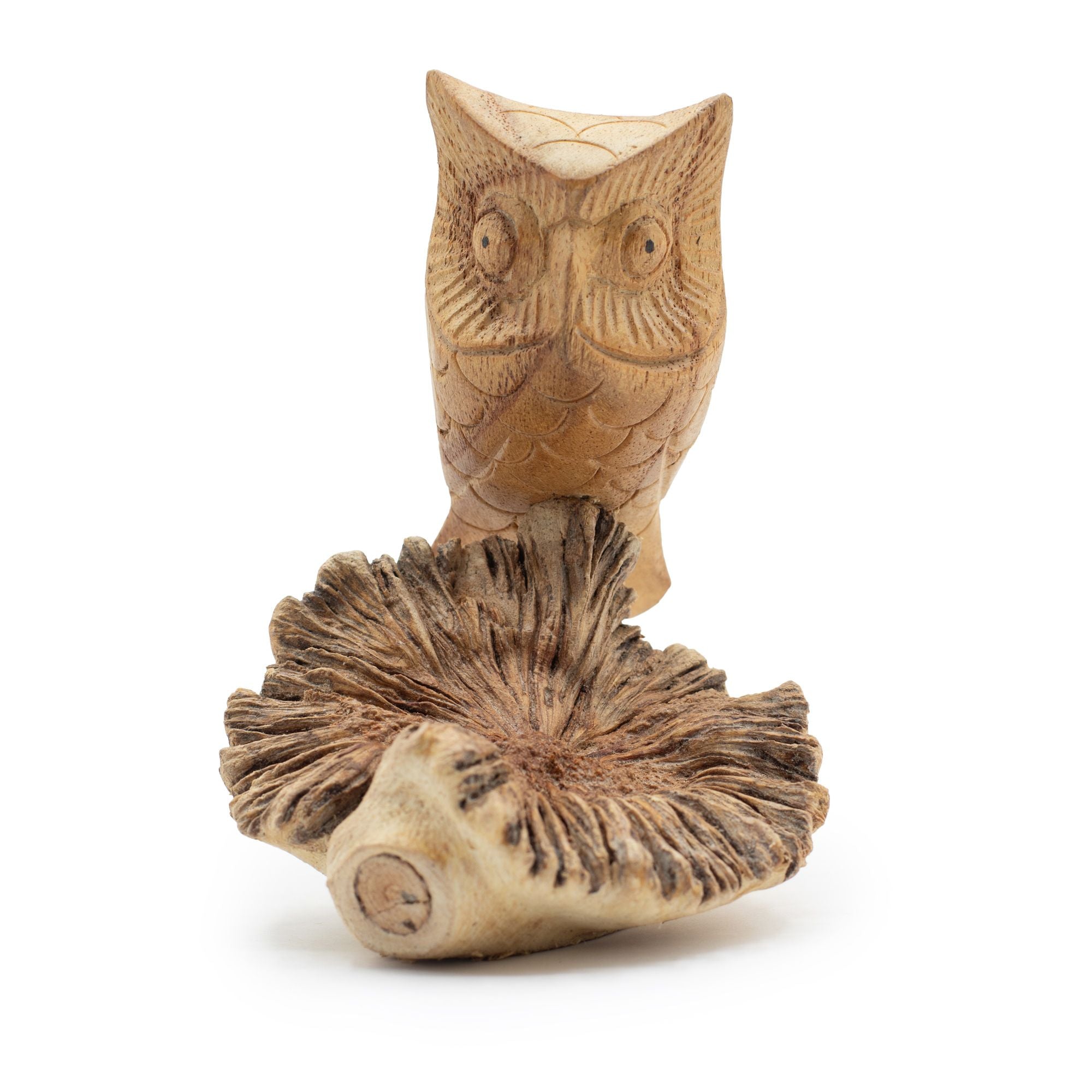 Handgemaakt uilenbeeld van boomknobbel - Uniek cadeaufiguur, hoogte 11 cm, natuurlijke tinten uit Indonesië