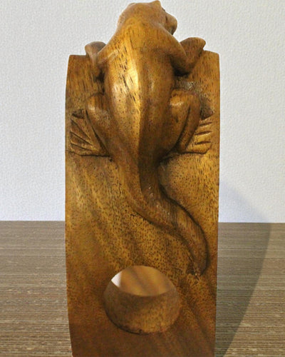 Gekon Équilibre – Support à vin artistique en équilibre en bois de suar