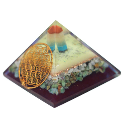 Grote orgonietpiramide 70mm met levensbloemsymbool