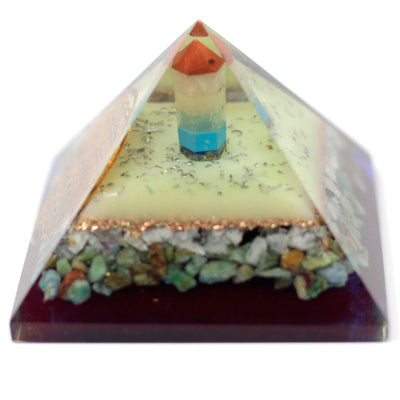 Grote orgonietpiramide 70mm met levensbloemsymbool