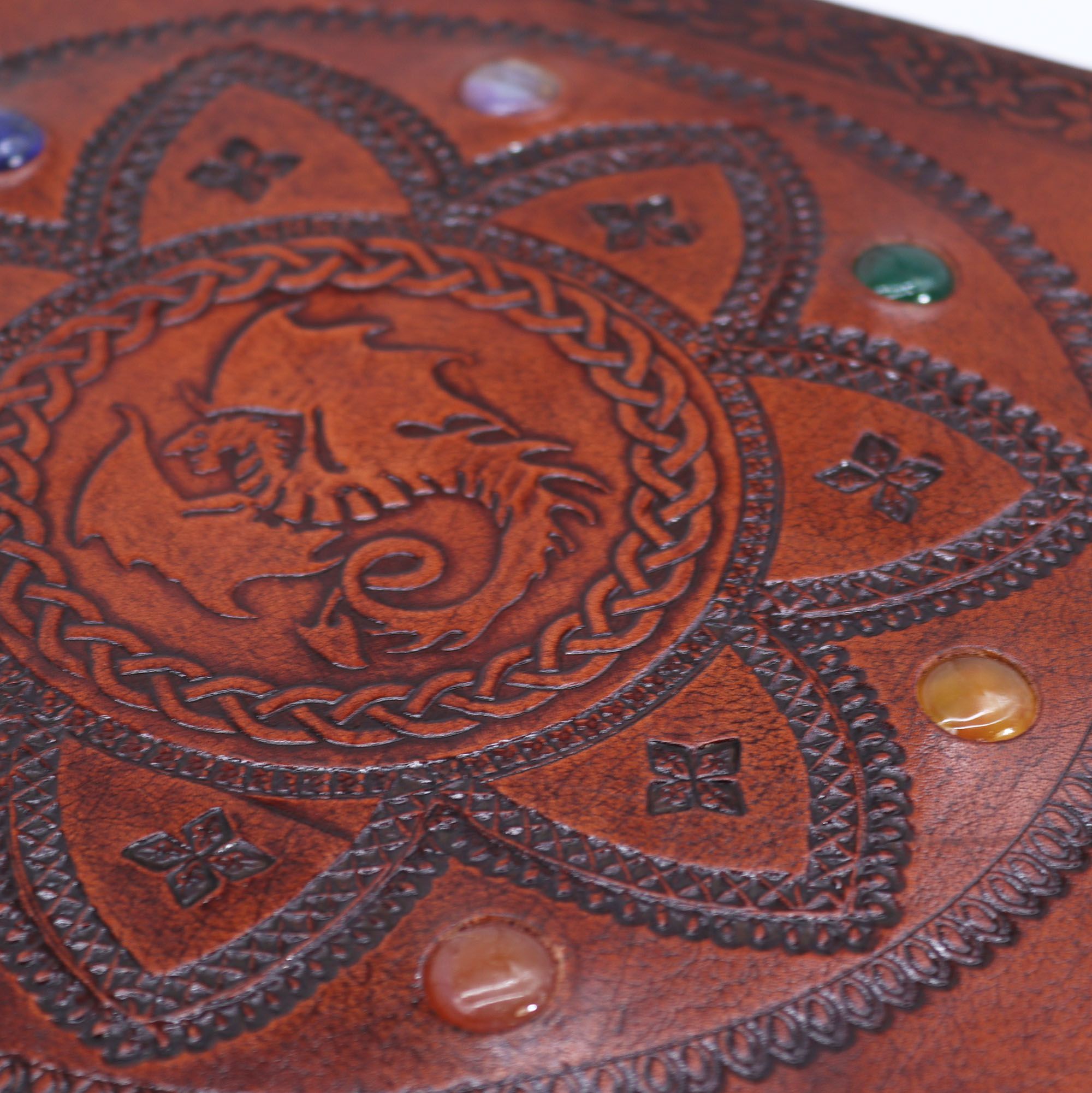 Livre du Mandala du Dragon avec pierres des chakras - fait main, cuir naturel, 100 pages lisses, 25x34 cm