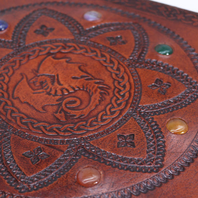 Livre du Mandala du Dragon avec pierres des chakras - fait main, cuir naturel, 100 pages lisses, 25x34 cm