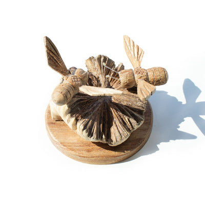 Sculpture artisanale sur excroissance d'arbre