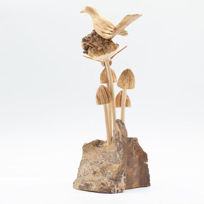 Sculpture en bois parasite