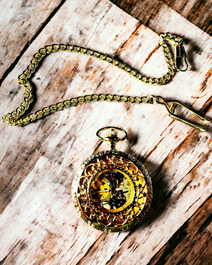 "Złoty Majestat" - Montre de Poche Mécanique de Luxe avec Cœur Transparent. Personnalisation par Gravure
